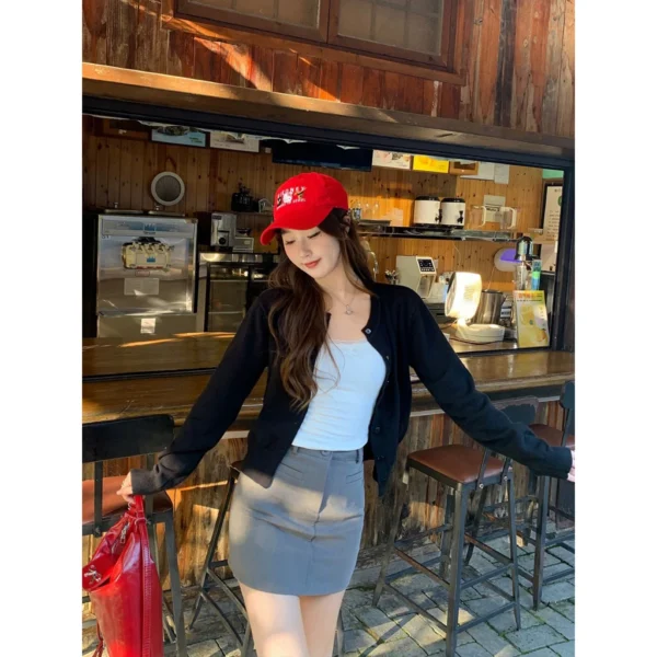 cn-11134207-7r98o-ly91vti6qw822c.webp Round Neck Knitted Cardigan Free Size