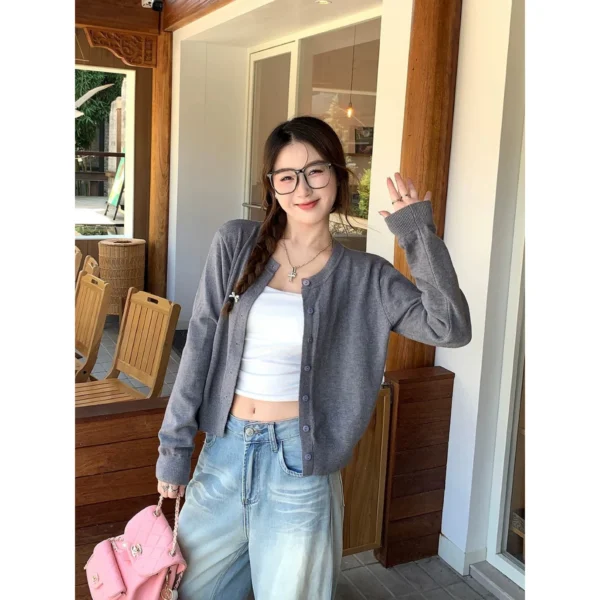 cn-11134207-7r98o-ly91w15pjp9e08.webp Round Neck Knitted Cardigan Free Size