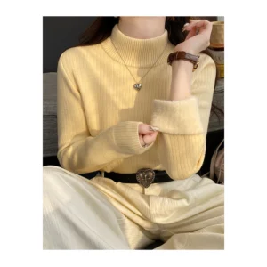 sg-11134201-8259r-mgbovssrkhe7fb.webp Fleece Lined Thickened Knitwear Top Free Size
